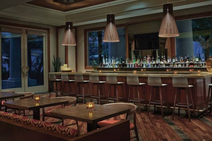 Four Seasons Hotel Las Vegas bar