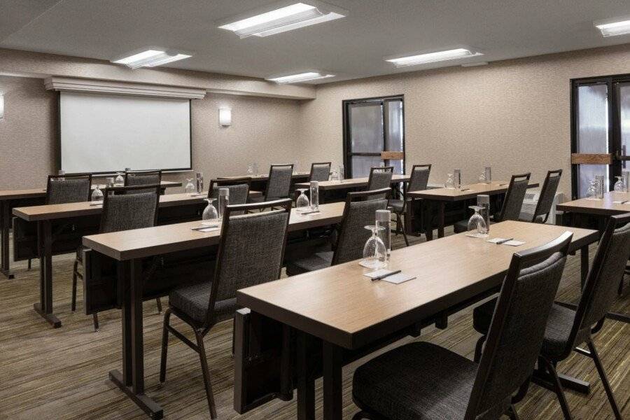 Courtyard by Marriott Las Vegas Convention Center conference room,meeting room