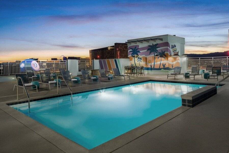 SpringHill Suites by Marriott Las Vegas Convention Center rooftop pool, outdoor pool