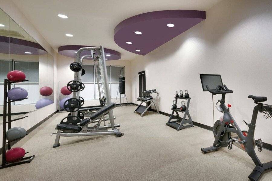 SpringHill Suites by Marriott Las Vegas Convention Center fitness centre