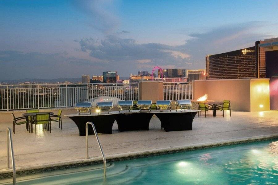 SpringHill Suites by Marriott Las Vegas Convention Center rooftop pool,bar,ocean view