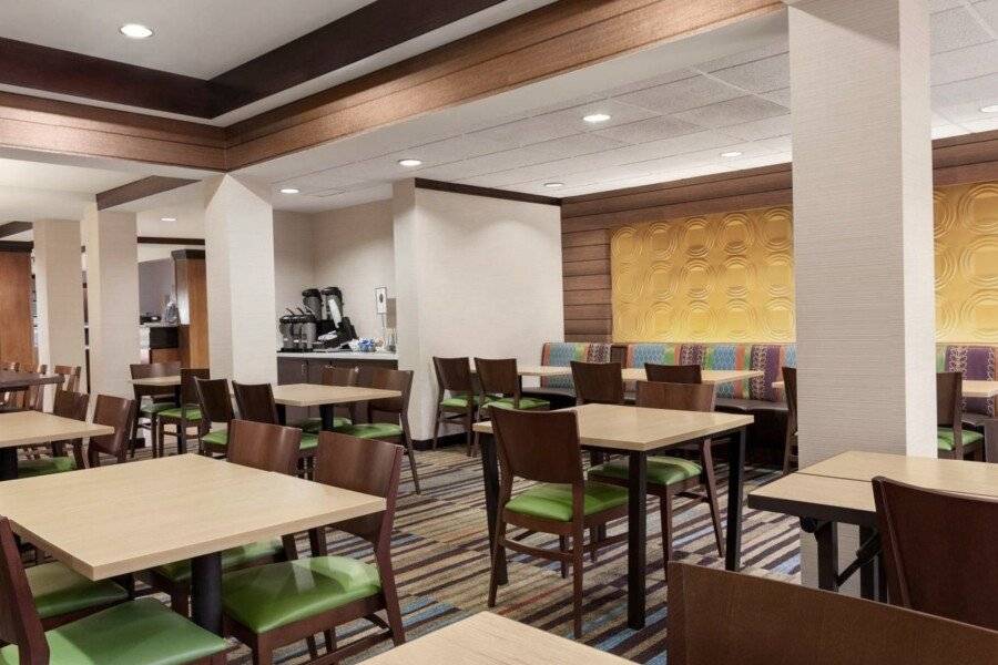 Fairfield by Marriott Inn & Suites Stadium Area restaurant