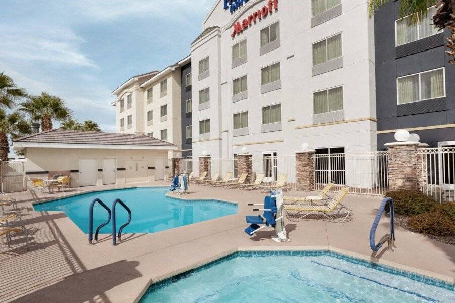 Fairfield by Marriott Inn & Suites Stadium Area facade,outdoor pool