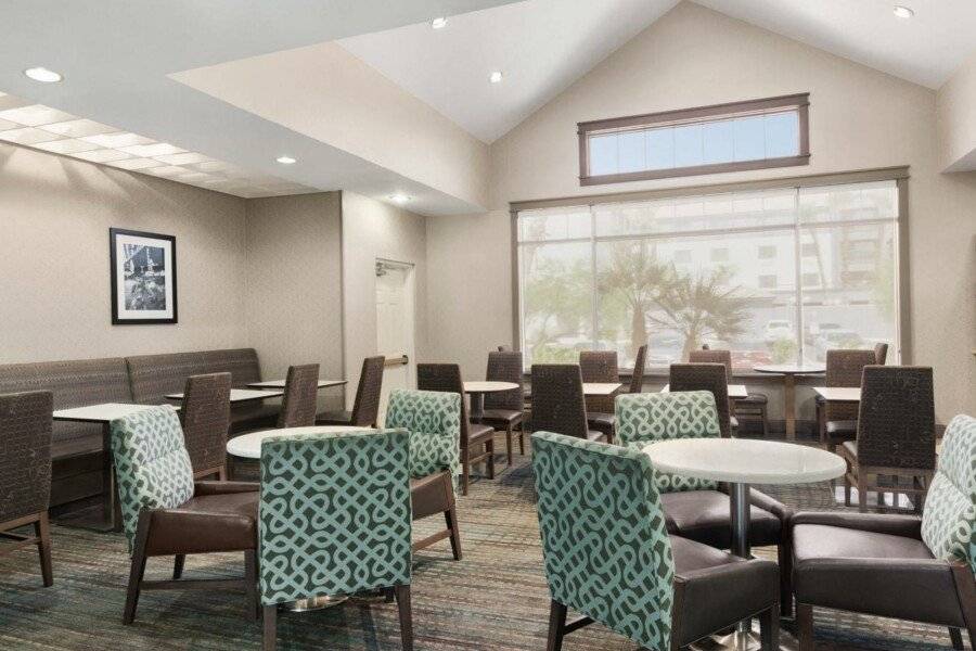 Residence Inn By Marriott Stadium Area restaurant