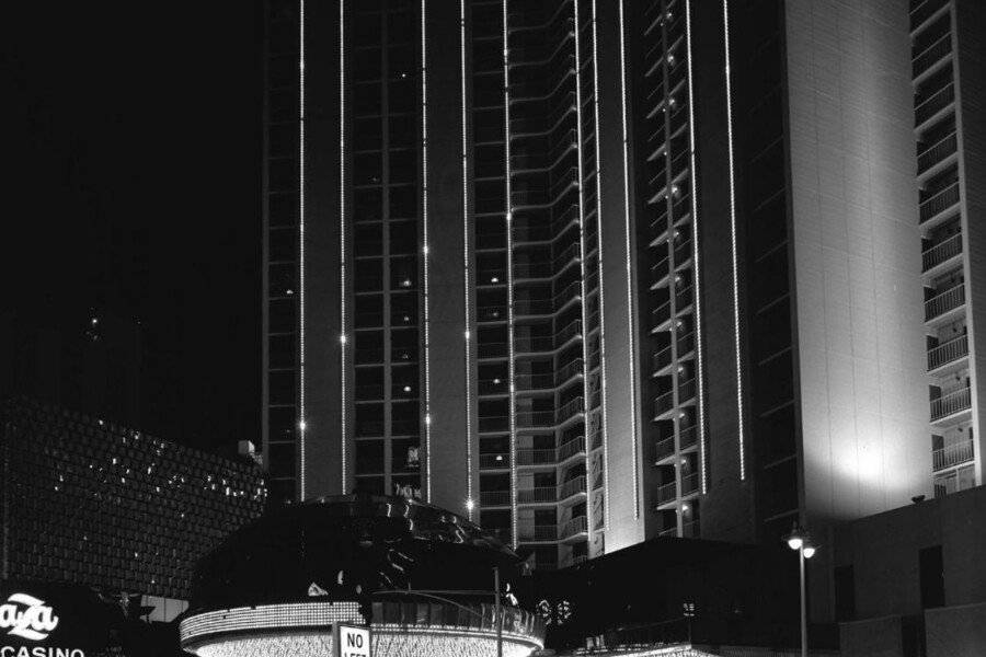 Plaza Hotel & Casino 