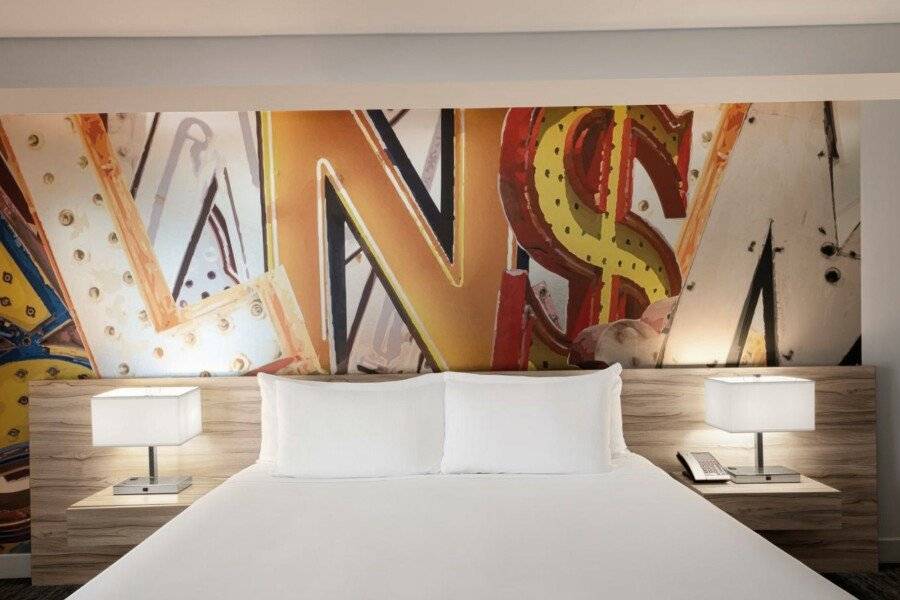 The LINQ Hotel and Casino hotel bedroom