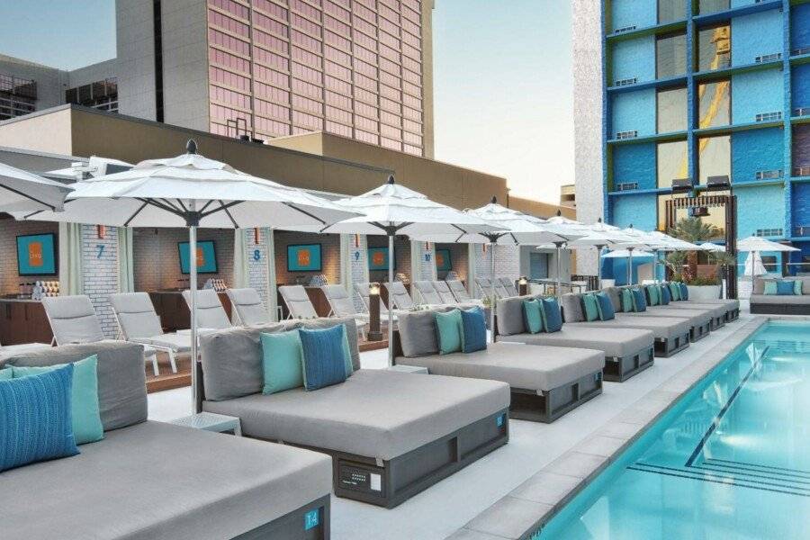 The LINQ Hotel and Casino outdoor pool