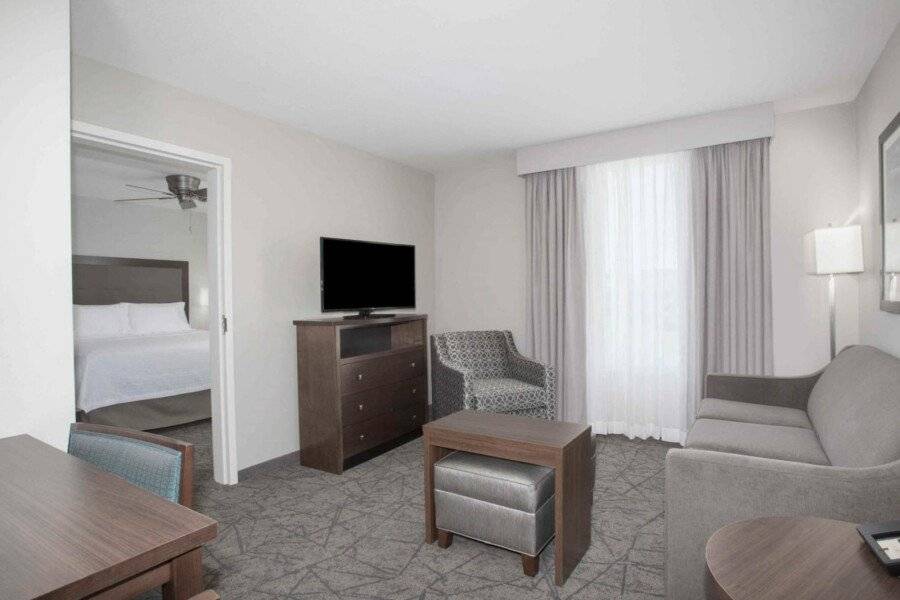 Homewood Suites By Hilton City Center hotel bedroom