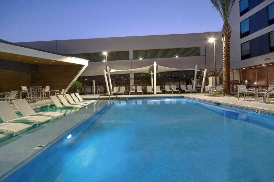 Home2 Suites by Hilton Convention Center outdoor pool