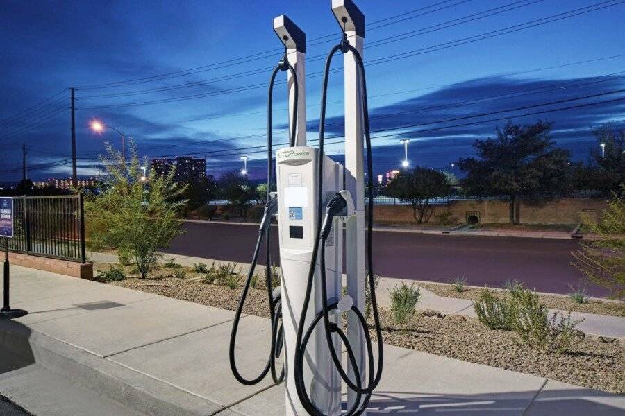 Hampton Inn Las Vegas Strip South, NV 89123 electrical vehicle charging station