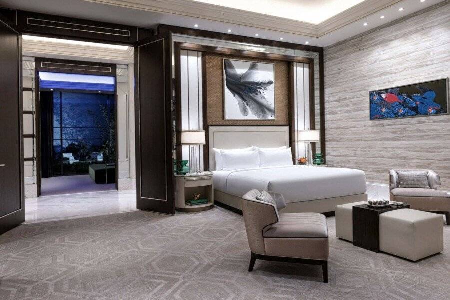 Crockfords Las Vegas, LXR Hotels & Resorts at Resorts World hotel bedroom