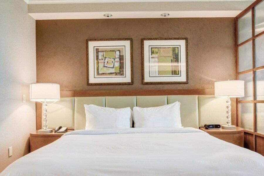 MGM Signature Towers by FantasticStay hotel bedroom