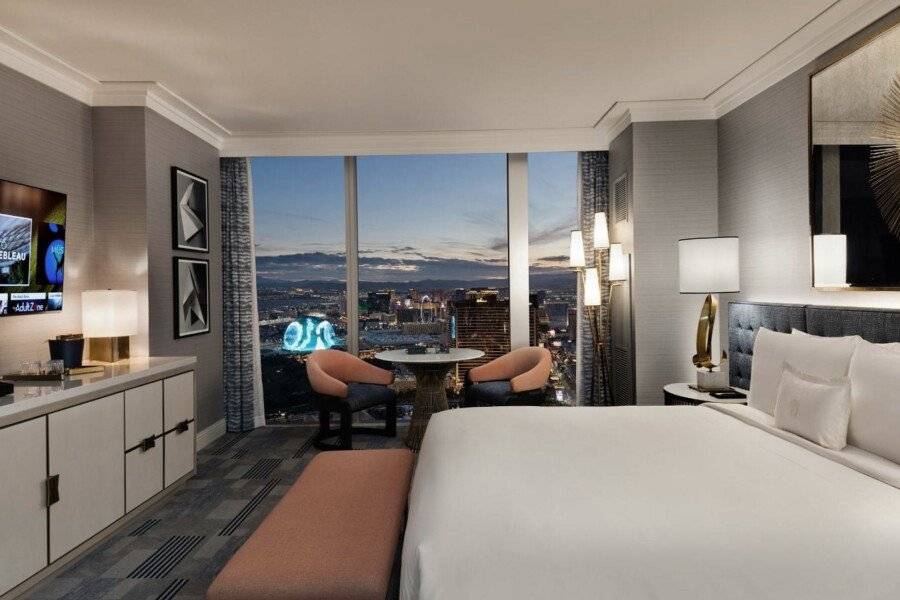 Fontainebleau Las Vegas hotel bedroom,ocean view