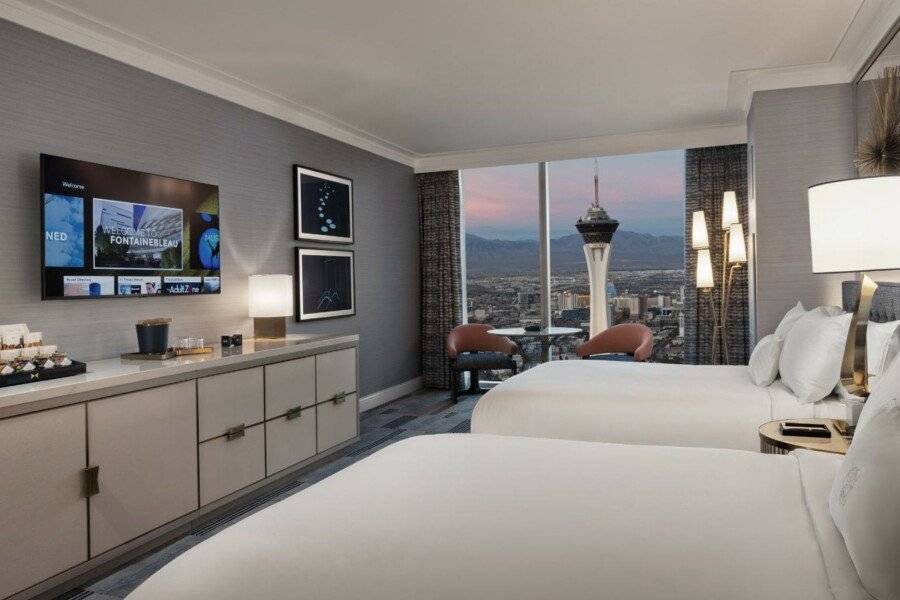 Fontainebleau Las Vegas hotel bedroom,ocean view