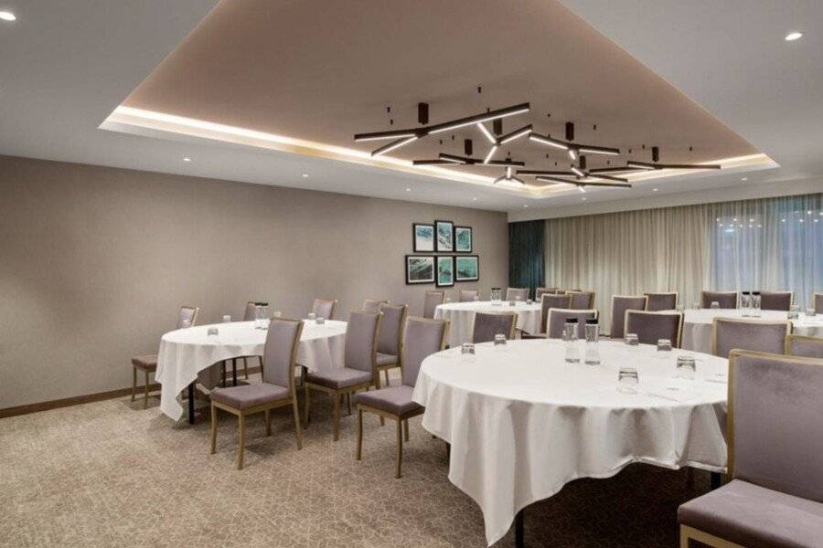 Holiday Inn London Gatwick conference room,meeting room