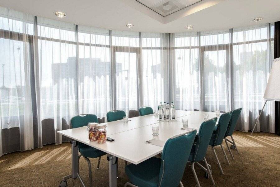 Hampton by Hilton Amsterdam Airport Schiphol conference room,meeting room