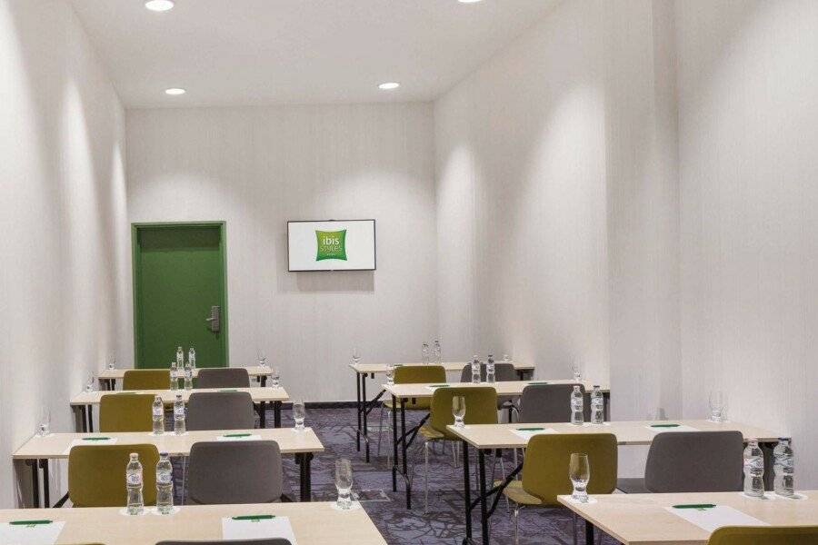 ibis Styles Budapest Airport conference room,meeting room