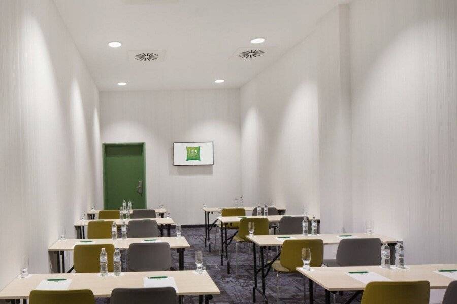 ibis Styles Budapest Airport conference room,meeting room,