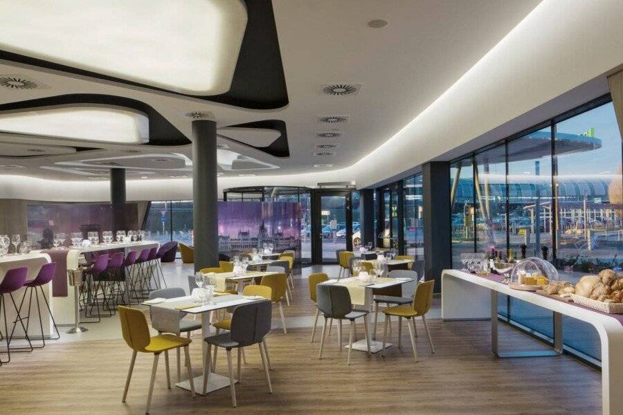 ibis Styles Budapest Airport restaurant