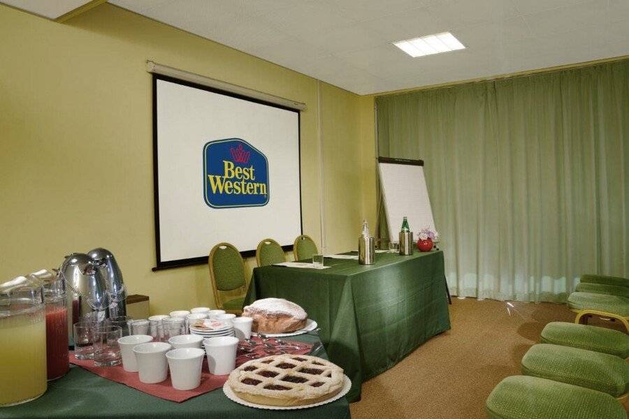 Best Western Hotel Rome Airport conference room,meeting room,breakfast