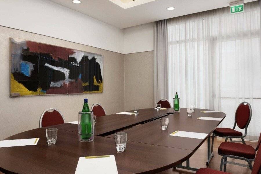 Hilton Garden Inn Rome Airport conference room,meeting room,