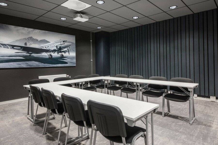 Park Inn by Radisson Oslo Airport Hotel West conference room