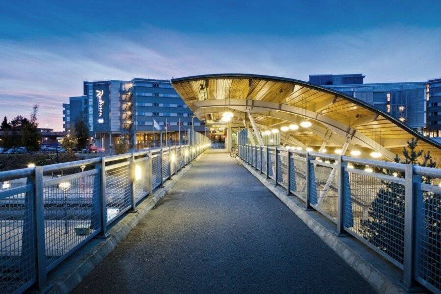 Radisson Blu Airport Hotel, Oslo , facade