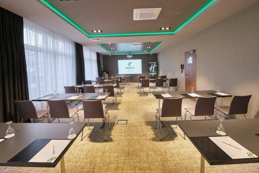 Holiday Inn Berlin Airport conference room,meeting room