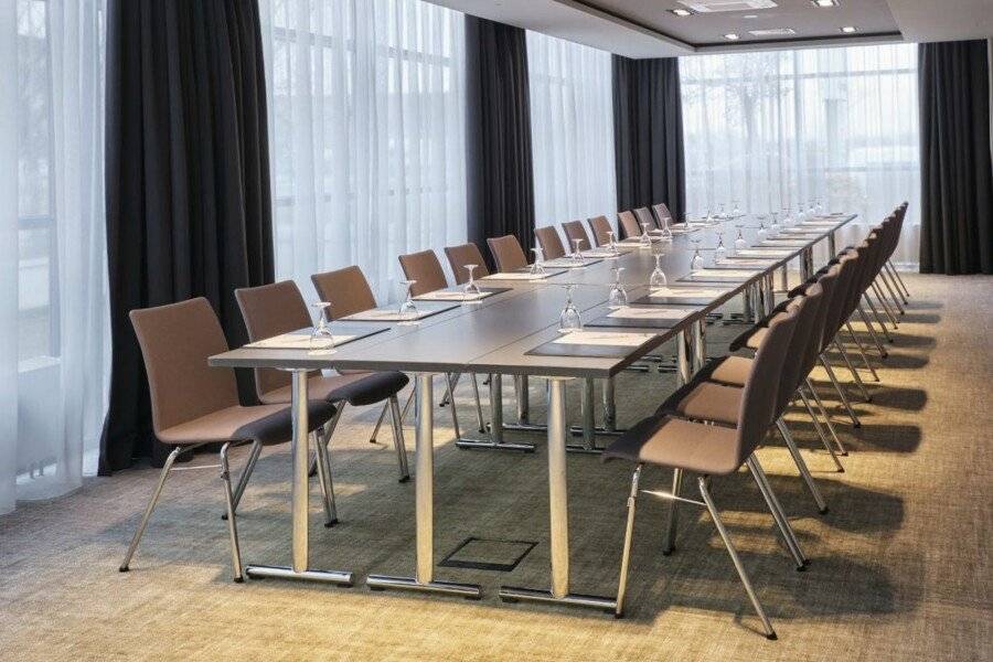 Holiday Inn Berlin Airport conference room,meeting room