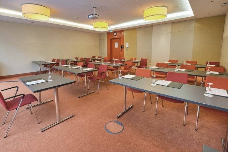 Holiday Inn Berlin Airport conference room,meeting room