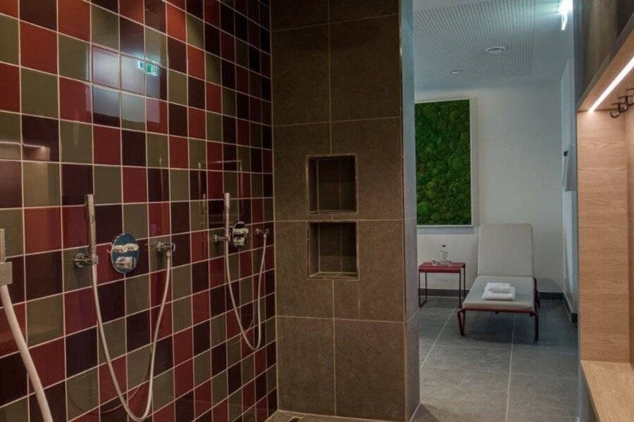 IntercityHotel Berlin Airport spa