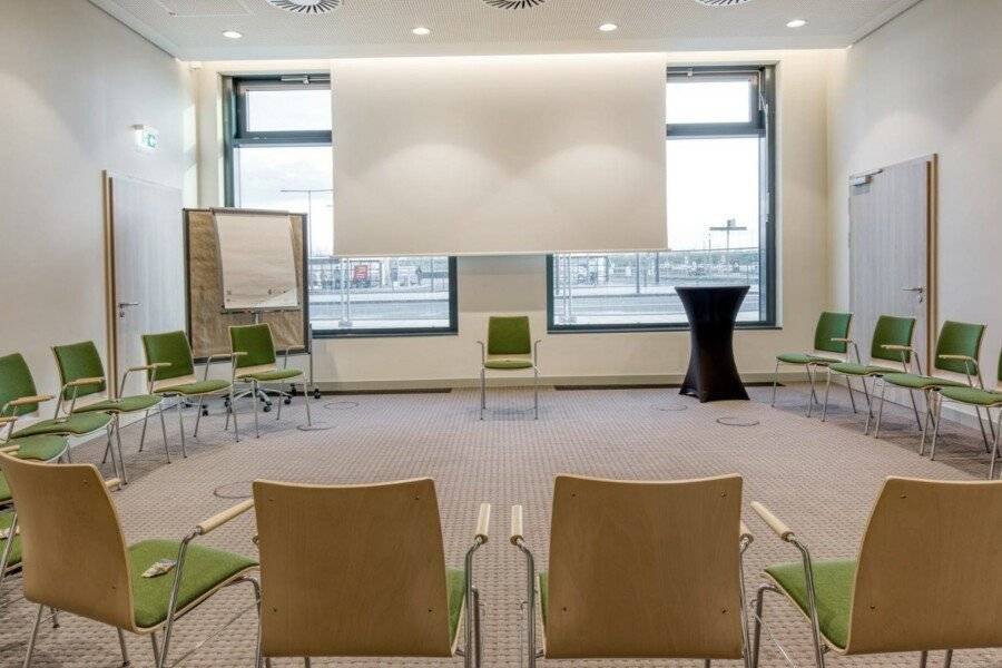 IntercityHotel Berlin Airport conference room,meeting room