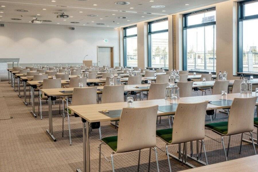 IntercityHotel Berlin Airport conference room,meeting room