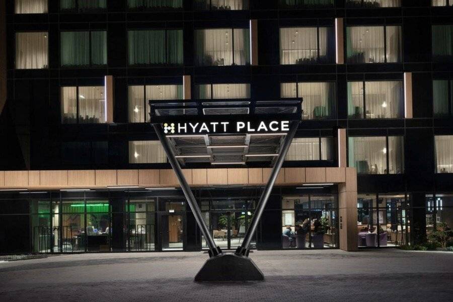 Hyatt Place Krakow facade