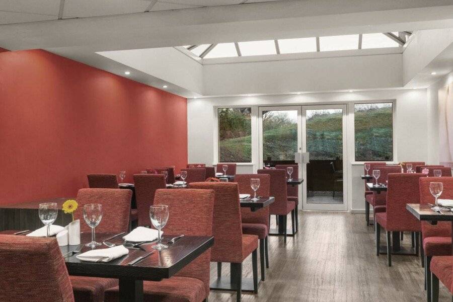 Ramada London Stansted Airport restaurant