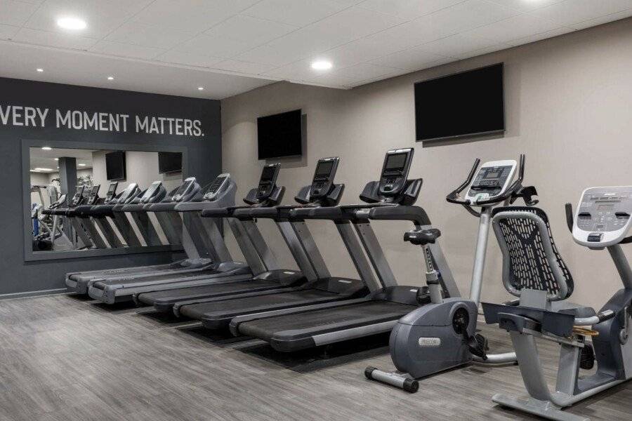 Radisson Blu Hotel London Stansted Airport fitness centre