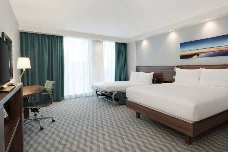 Hampton By Hilton London Stansted Airport hotel bedroom