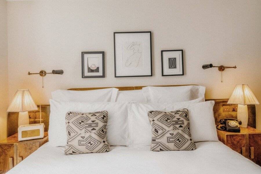 Redchurch Townhouse hotel bedroom