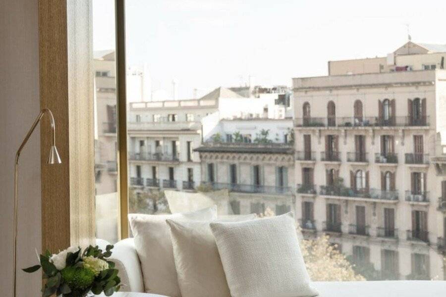 Almanac Barcelona hotel bedroom,ocean view