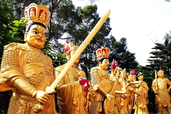 Ten Thousand Buddhas Monastery (Man Fat Sze)