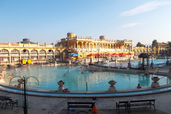 Széchenyi Baths and Pool