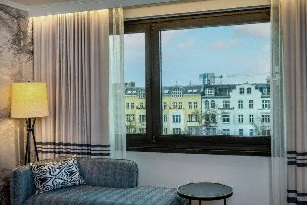 Superior Twin Room with City View