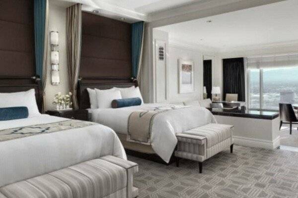 Palazzo Luxury Two Queen Suite