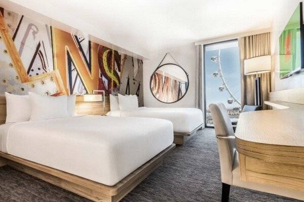 Deluxe Room, 2 Doubles, High Roller View