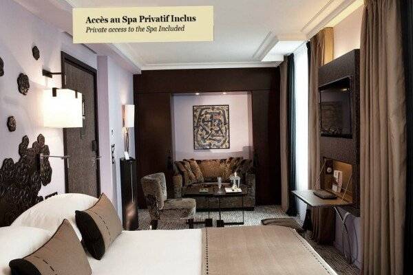 Junior Suite with Spa Access (3 Adults)