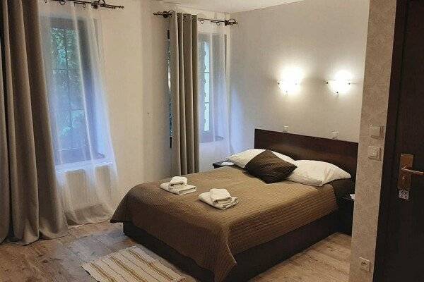 Large Double Room