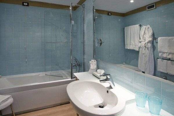 Deluxe Double Room with Bath