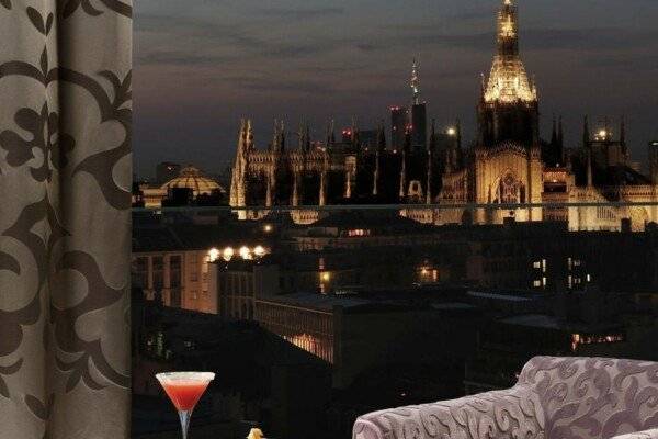 Executive Suite with Duomo View