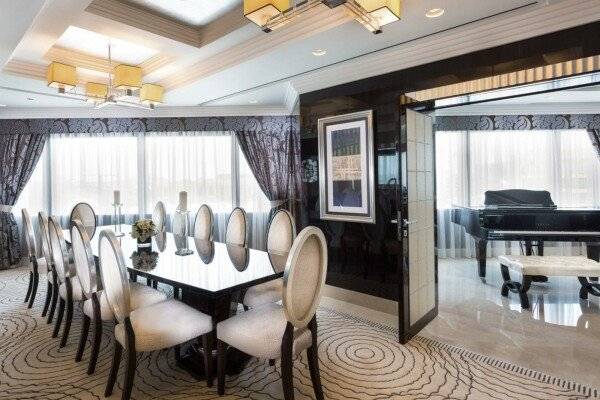 Presidential King Suite