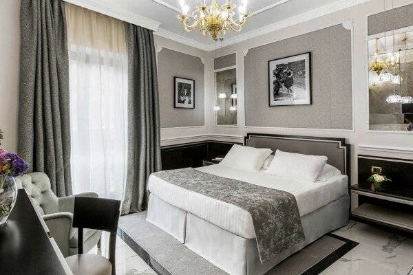 Grand Deluxe Double Room